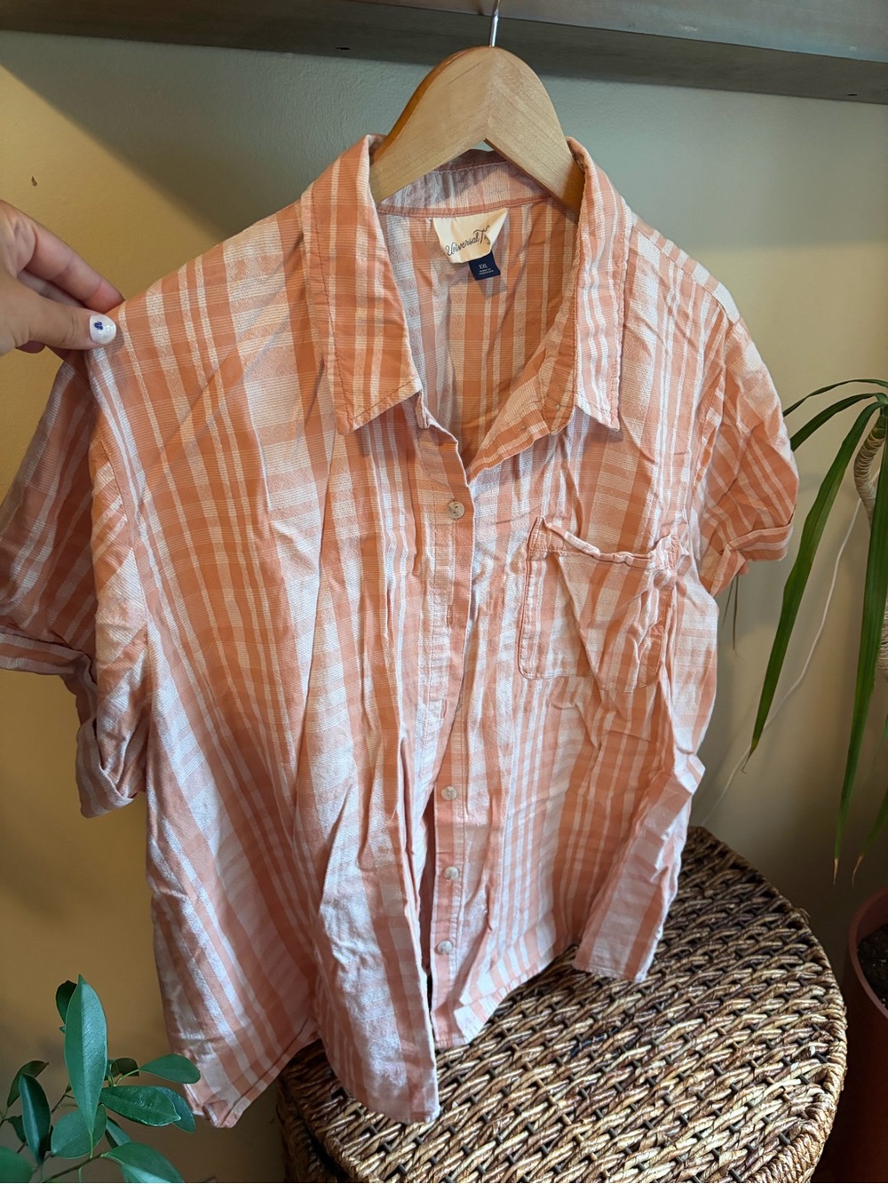 Universal Thread Coral Rose Patterned Button Down - Picture 2 of 5